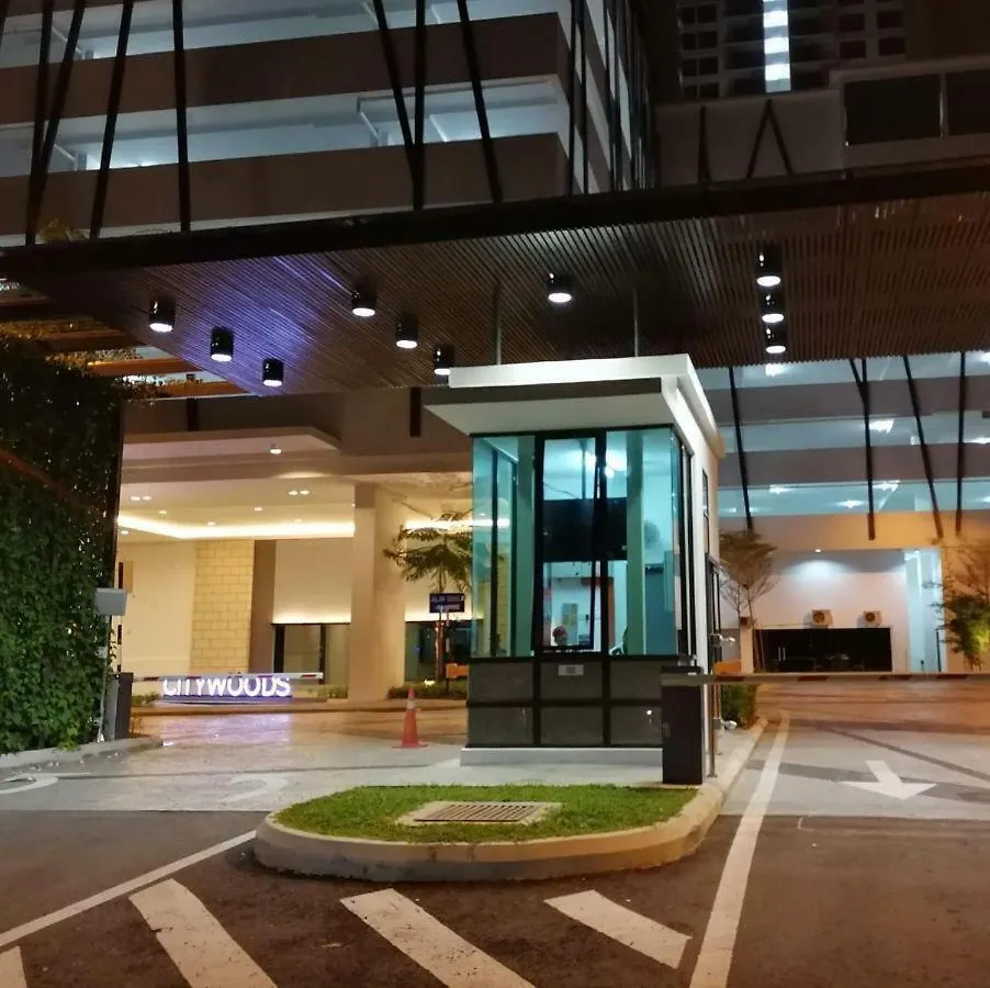 Citywoods Apartment Next To Thistle Hotel,Hospital Sultanah Aminah,Ciq Custom3Km By Yha Johor Bahru 0*,  Malaysia