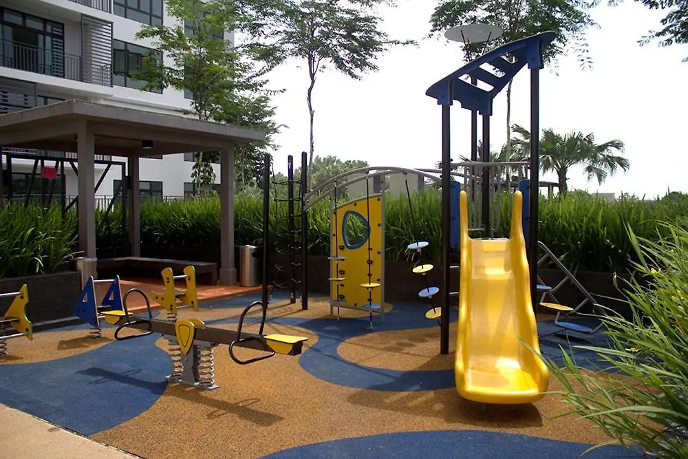 Citywoods Apartment Next To Thistle Hotel,Hospital Sultanah Aminah,Ciq Custom3Km By Yha Johor Bahru
